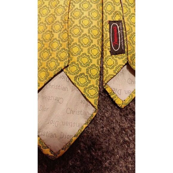Christian dior, Berkley,Mara tie bundle - Picture 10 of 10